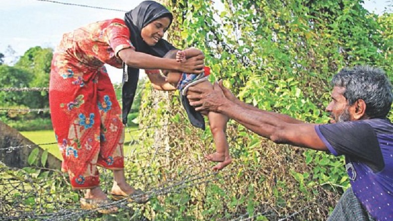 রাঙামাটর বরকল উপেজলার আইমাছড়া ইউিনয়েনর আারমািনক,দজর আদাম,ইছিড় ও
কালাপুনাছড়ার যাতায়ােত ধান অবলন হে একটমা বােশর ঁ সােকা।ঁ আর এ চার ােমর
কামলমিত িশেদর িশা হেনর একমা মাধম হে আারমািনক সরকারী াথিমক িবদালয়।
িক একট পাকা সতর অভােব জরাজীণ এ সােকাঁিদেয় জীবেনর ঝুঁিক িনেয় িতিদন িবদালেয় যেত
হে ছা-ছাীেদর। এছাড়া এ সতিদেয় এলাকার মানুেষর যাতায়াতসহ ানীয়ভােব উৎপািদত পণ
বাজারজাত করেত হয়। তাই একট সতই বদেল িদেত পাের চার ােমর মানুেষর জীবনযাা।