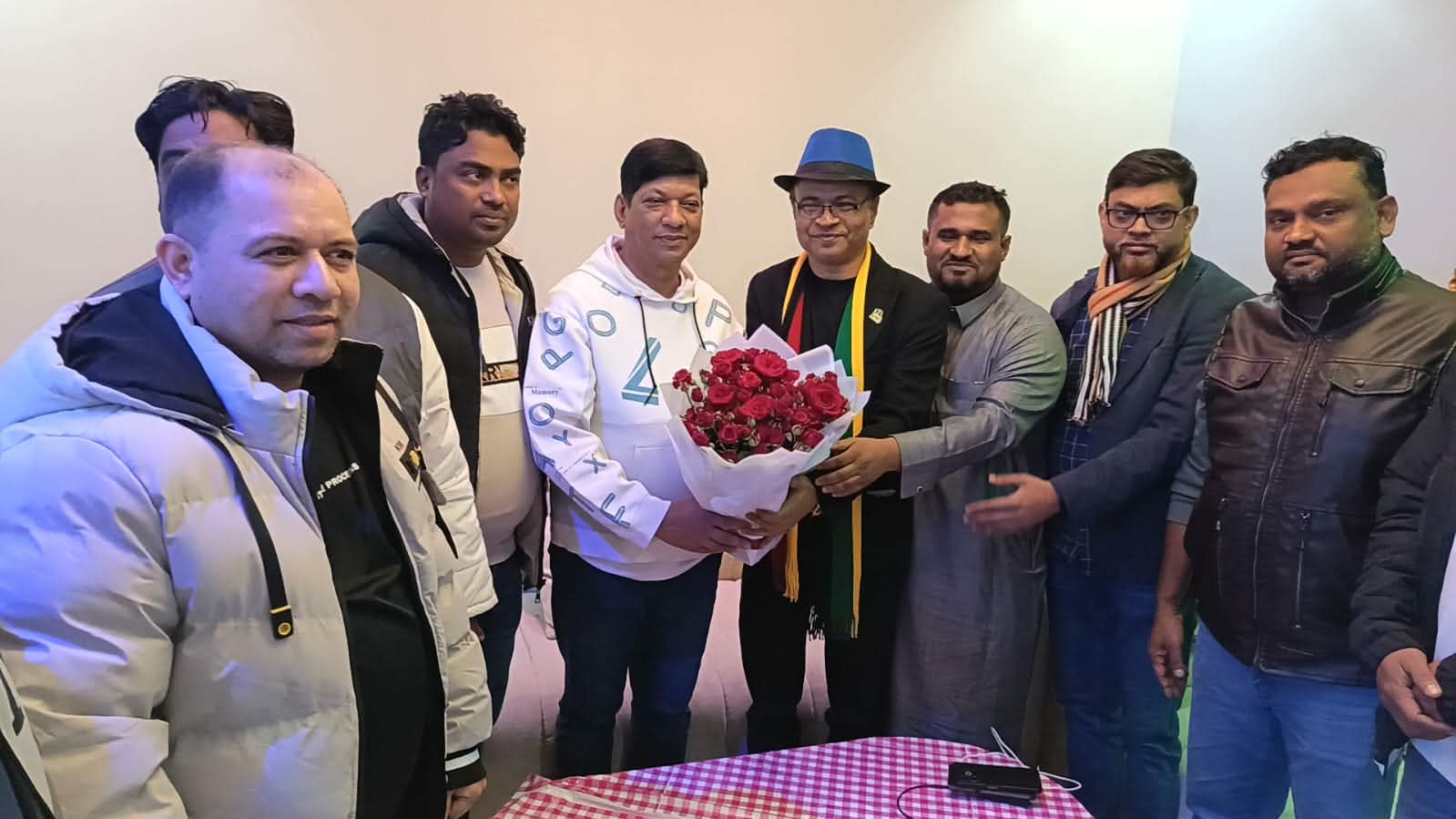 সৌদিতে বাংলাদেশী ব্যবসায়ী ইনভেস্টার নুর আলম নুর সংবর্ধিত