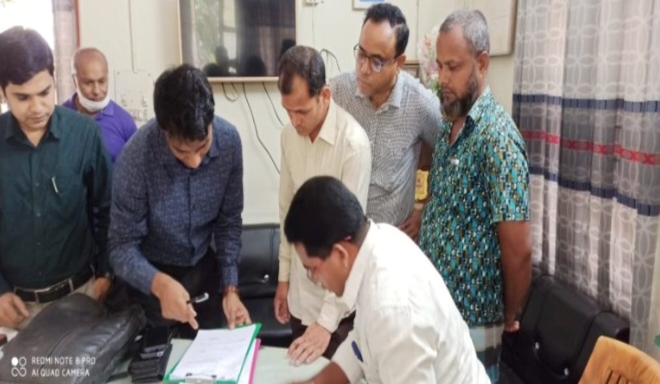 কসাইয়ের হাতে গর্ভবতী গাভীন জবাই কৃত গরুর মাংস এতিম খানায় বিলিয়ে দিলেন ইউএনও।