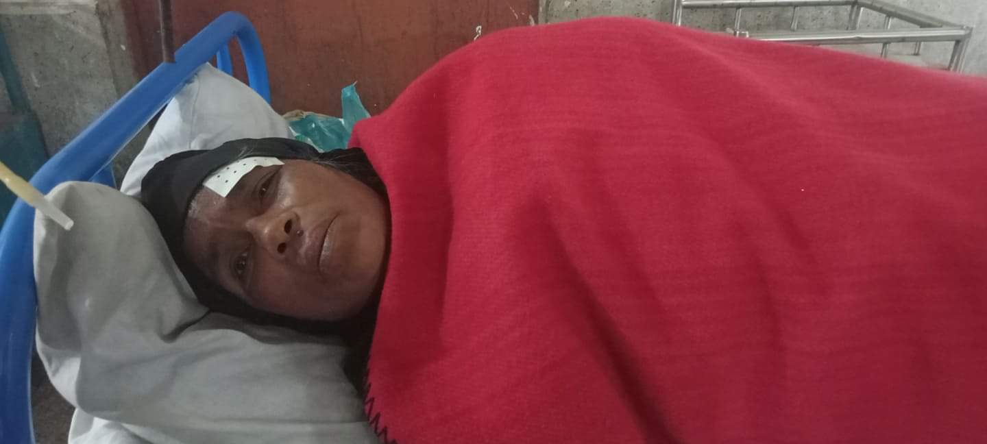 বরিশালের আগৈলঝাড়ায়  প্রতিপক্ষের হামলায় ৫০ ঊর্ধ্ব মহিলা আহত