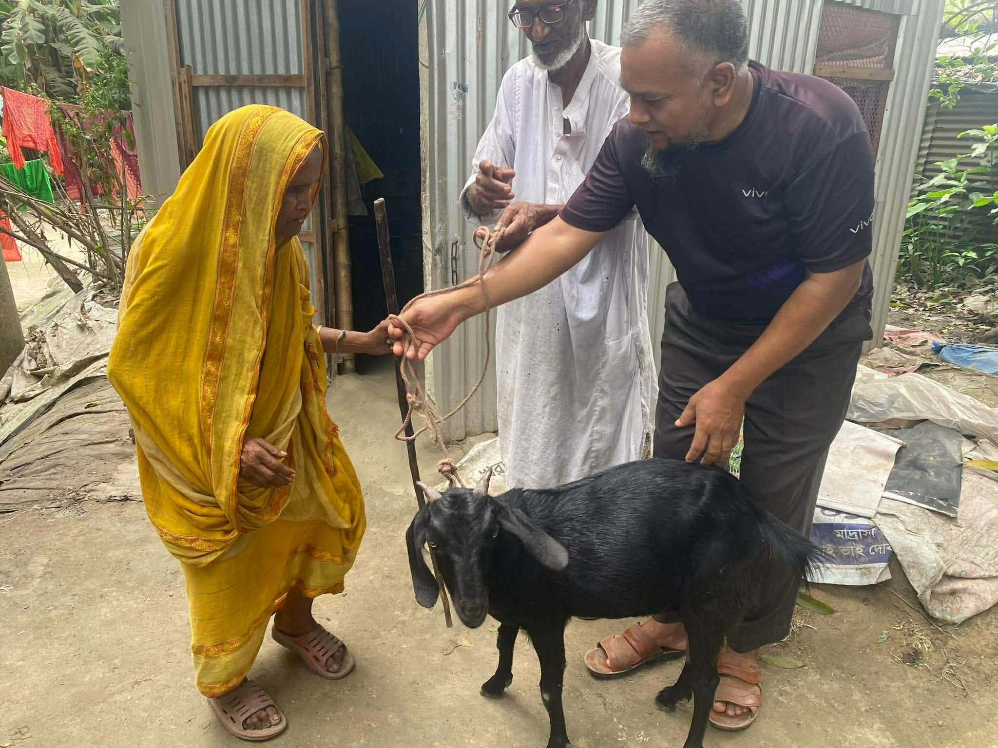 বদরগঞ্জ উপজেলা স্বাস্থ্য কমপ্লেক্সে বিদ্যুৎ বিভ্রাটে চরম ভোগান্তি, ব্যাহত চিকিৎসাসেবা