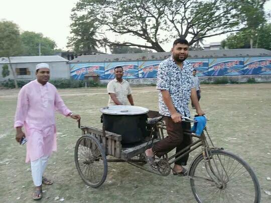 সলঙ্গায় যুব সমাজের ইফতার আয়োজন.