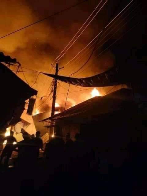 পটুয়াখালী নিউমার্কেটে ভয়াবহ অগ্নিকান্ড।