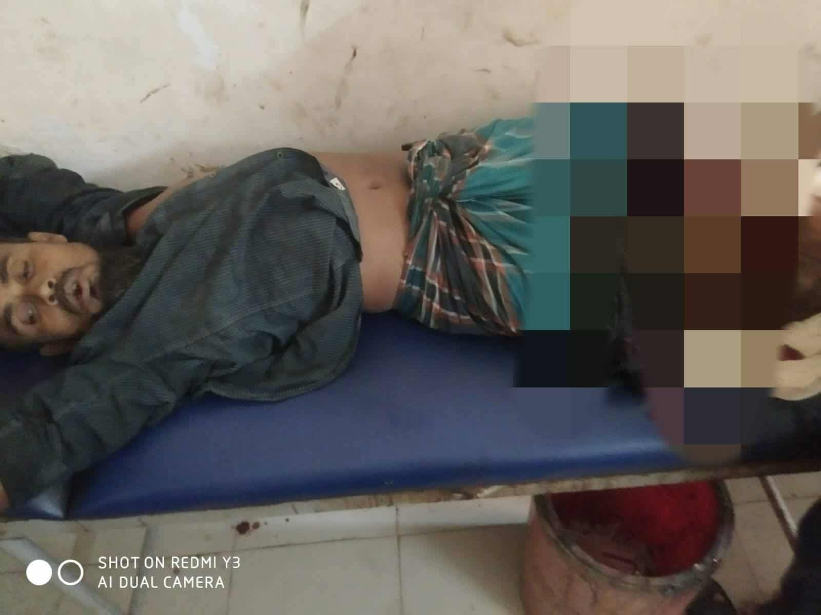 রানীশংকৈলে ভ্যান ও  ট্রাকের সংঘর্ষে দুই পা হারালেন ভ্যান চালক।