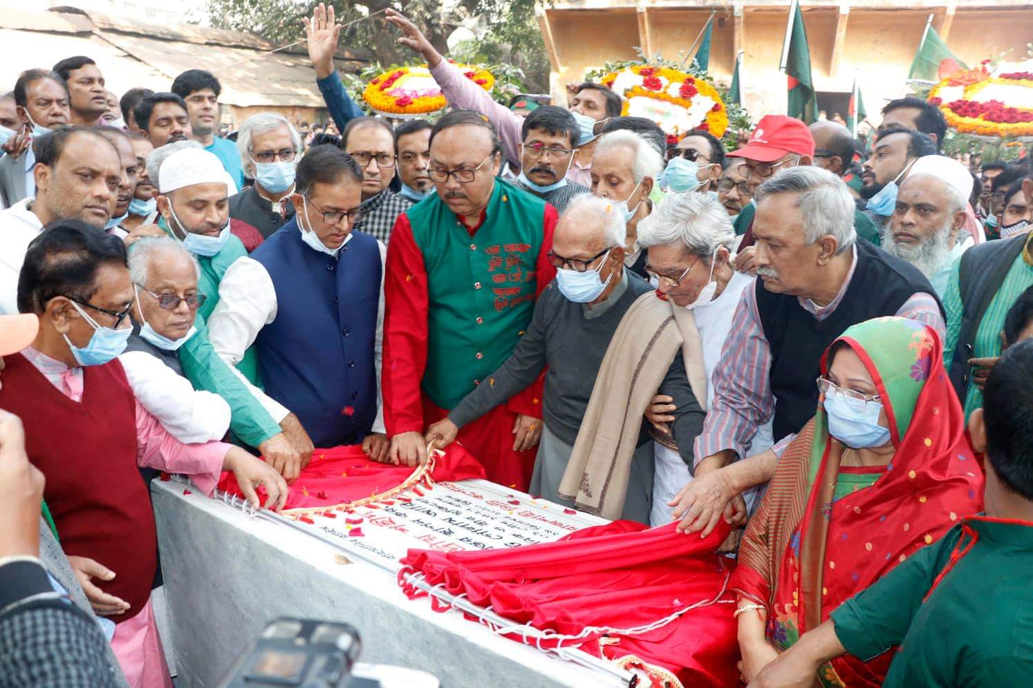 রাজশাহীতে কেন্দ্রীয় শহীদ মিনারের ভিত্তিপ্রস্তর স্থাপন।