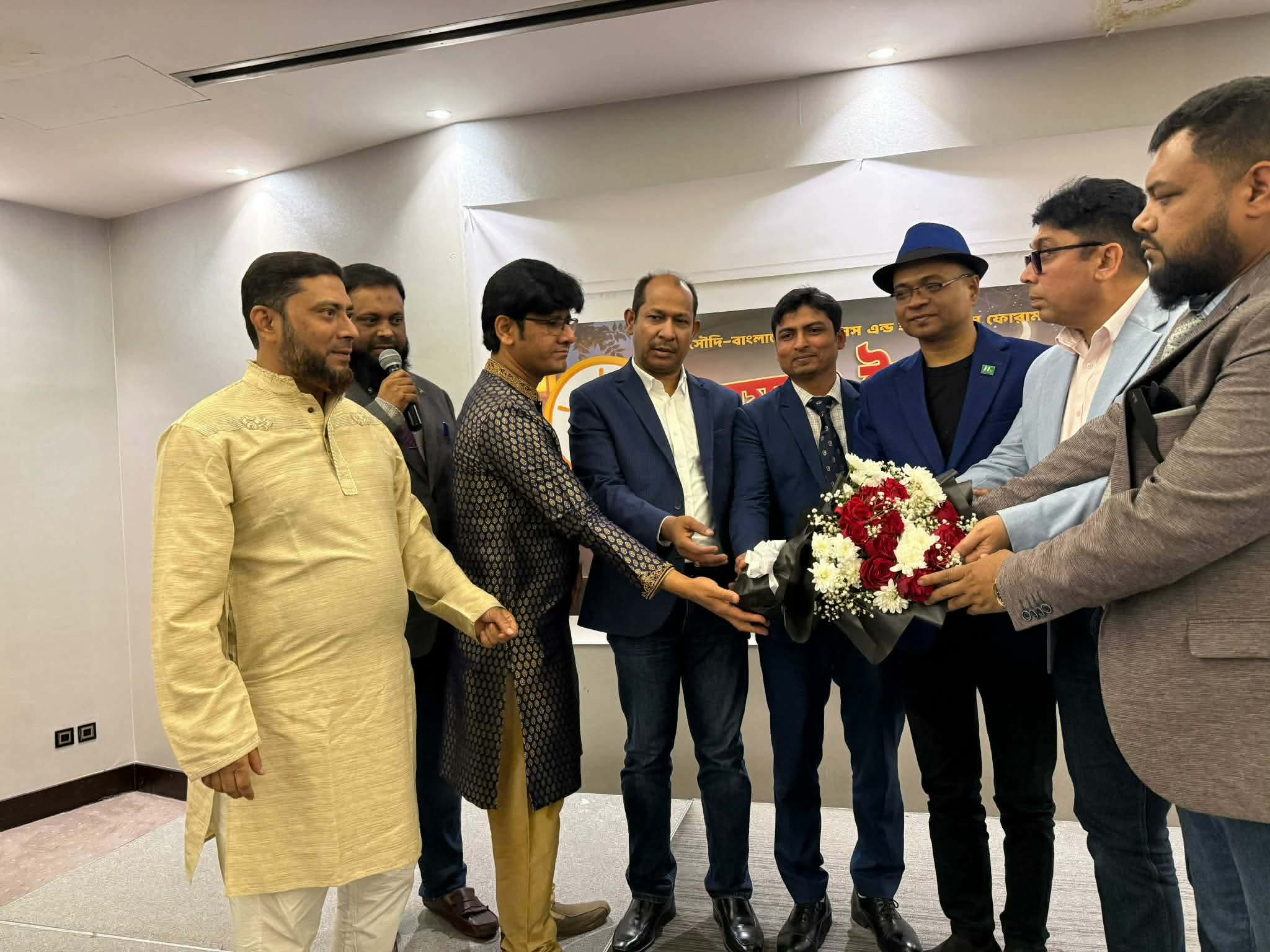 সৌদি বাংলা বিজনেস অ্যান্ড ইনভেস্টর ফোরামের উদ্যোগে দোয়া ও ইফতার মাহফিল অনুষ্ঠিত