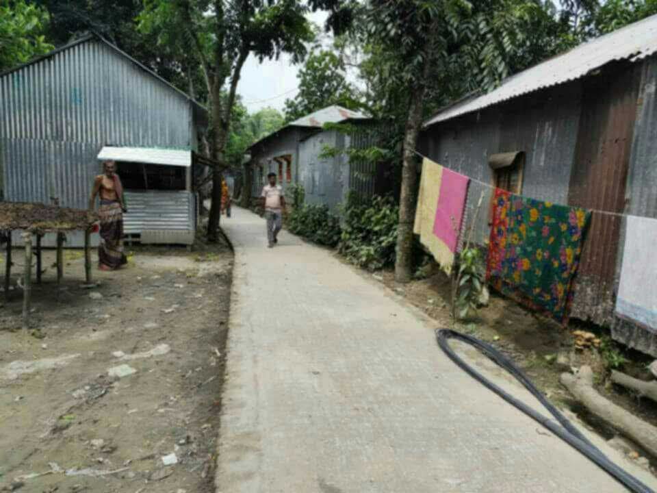 উল্লাপাড়ায় ২০২৪-২৫ অর্ধ বছরে বিভিন্ন প্রকল্পে দৃশ্যমান উন্নয়ন।