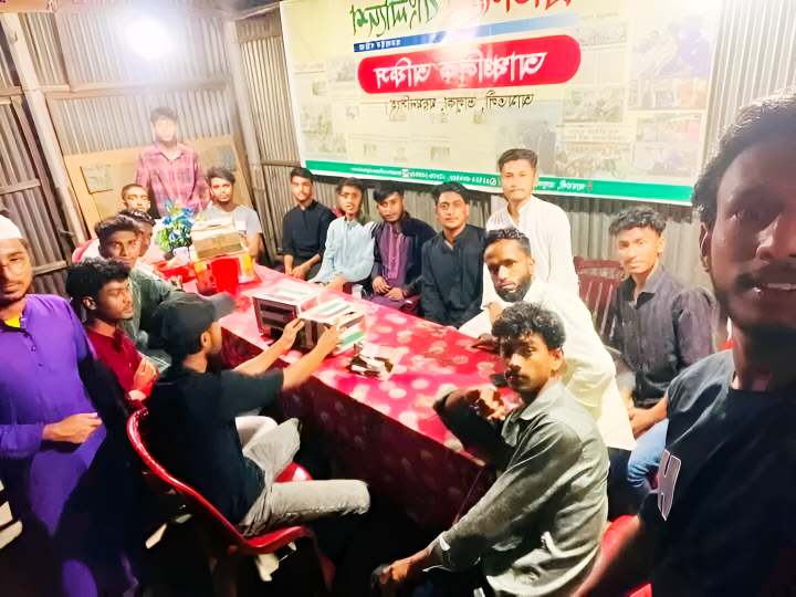 ভালুকার চার তরুণের মানবিক উদ্যোগে গাজায় খাবার পেল ১৫০ মানুষ