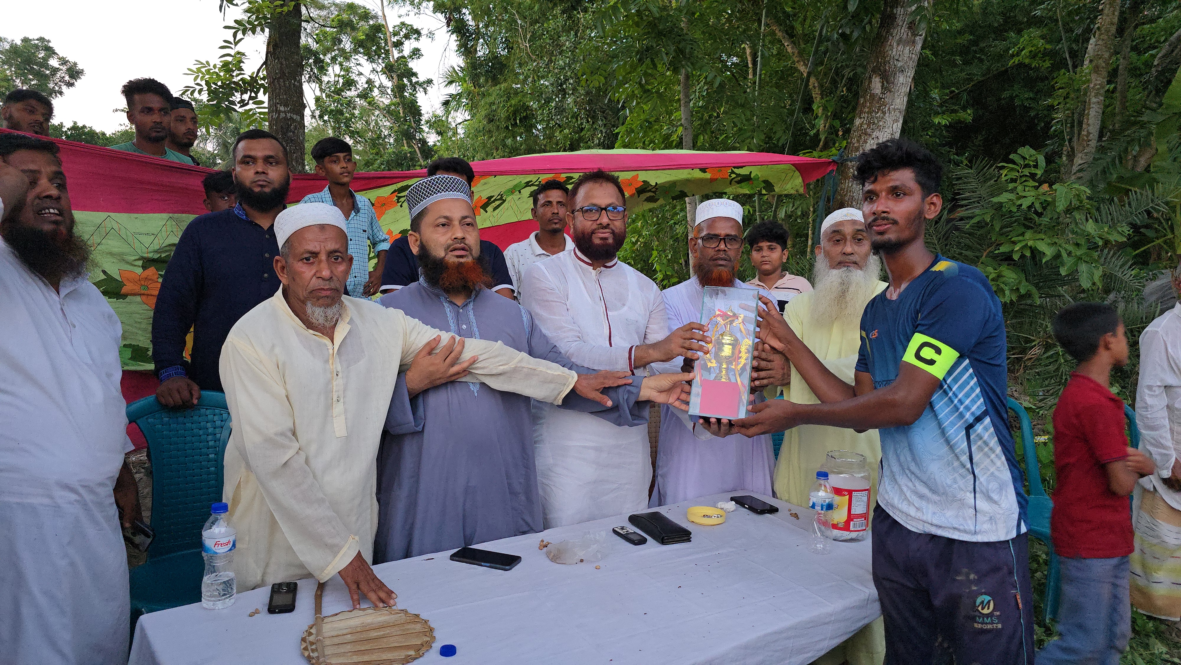 কালকিনিতে ঈদ পূর্ণমিলনী উপলক্ষে প্রীতি ফুটবল ম্যাচ অনুষ্ঠিত