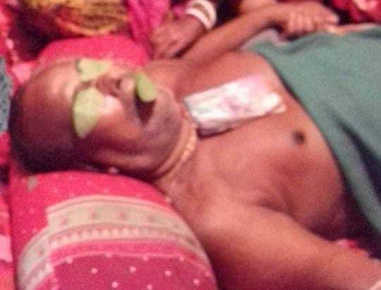 খুলনার কয়রা উপজেলার মধুর মোড়ের মধুবাবু আর নেই