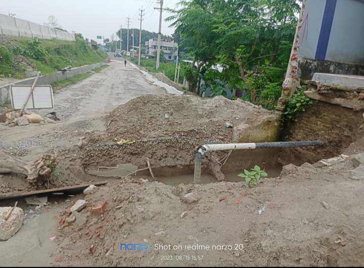 ঢাকা আরিচা মহাসড়কে জনদুর্ভোগ চরমে