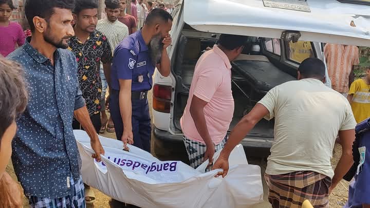 ভুট্টা ক্ষেতে থেকে নারীর লাশ উদ্ধার। ।