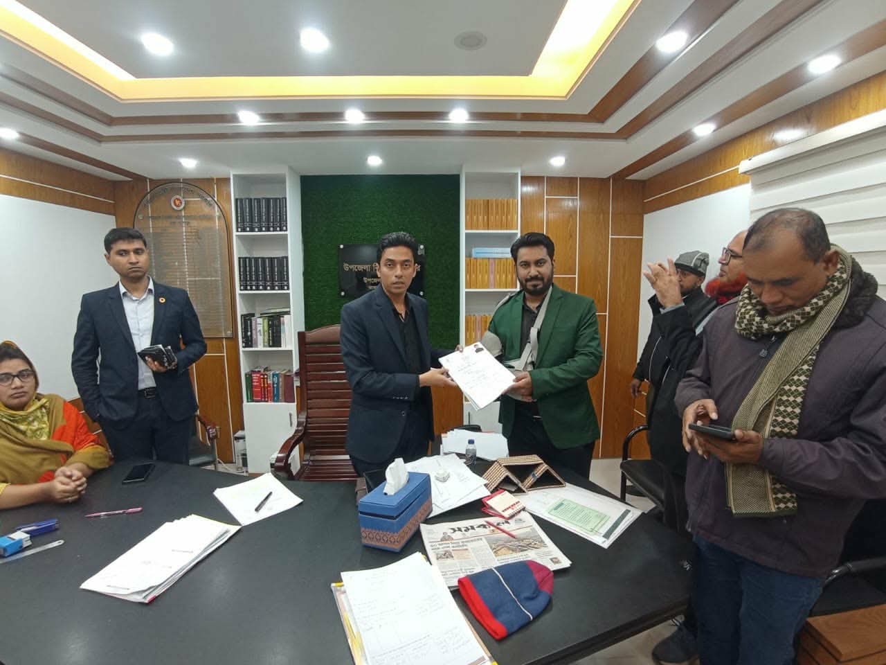 ফরিদপুর–৪ আসনে নির্বাচন অংশগ্রহণে গণ অধিকার পরিষদ থেকে ফরম উত্তোলন করলেন তসলিম ইসলাম ওভি