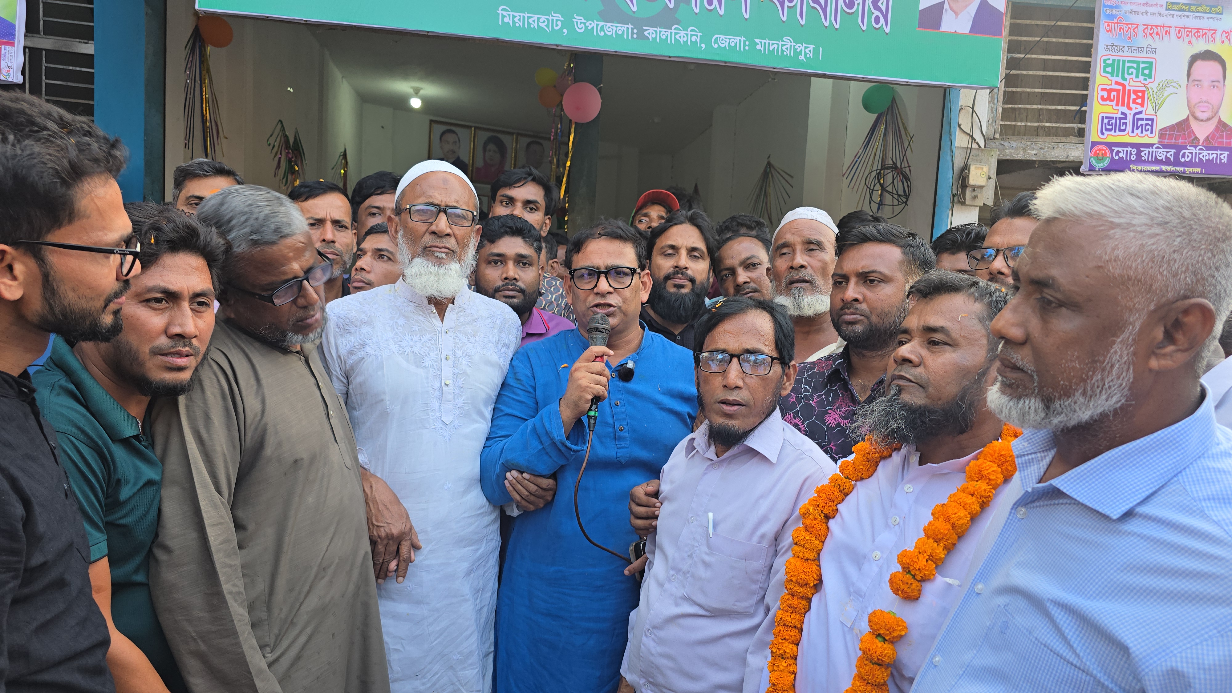 নতুন একটি বাংলাদেশ উপহার দেওয়াই হলো আমাদের নির্বাচনী অঙ্গীকার - আনিসুর রহমান খোকন