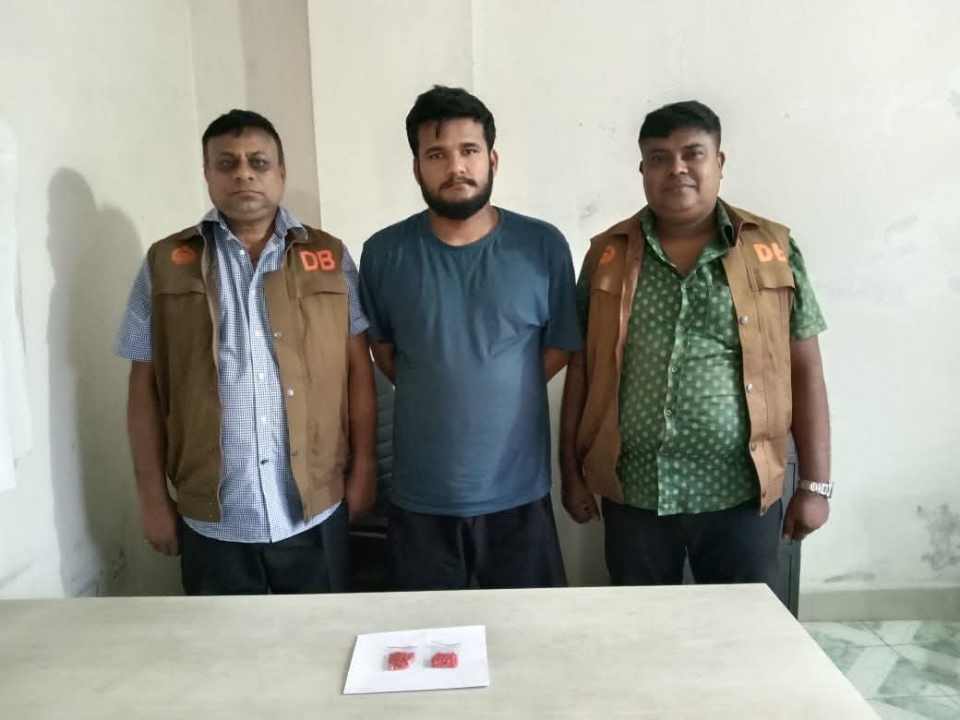 ডিবি পুলিশ অভিযানে ঢাকা জেলার কেরানীগঞ্জ থানা এলাকা থেকে ২০০ পিস ইয়াবা ট্যাবলেট সহ আটক-১